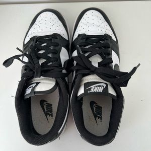 Nike Dunk Low Pandas